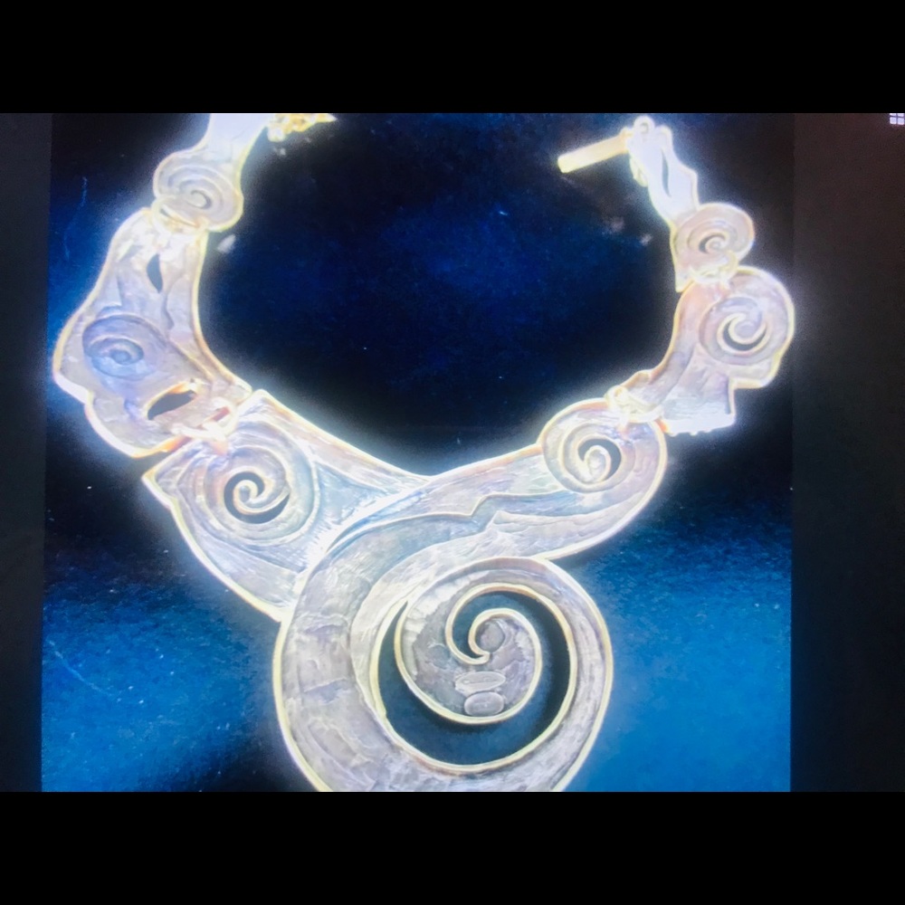 OSCAR DE LA RENTA GOLDEN NECKLACE IN ORIGINAL BOXE - Picture 14 of 16